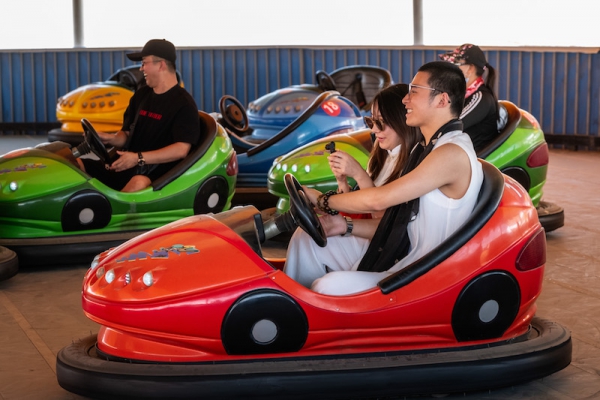 响沙湾,沙漠,度假地,景区,旅游,图片,照片,摄影,内蒙古响沙湾,内蒙古旅游,鄂尔多斯市旅游,莲花酒店,莲花度假酒店,莲沙度假岛,福沙度假岛,悦沙休闲岛,仙沙休闲岛,一粒沙度假村,在线预订,预定,旅行社,AAAAA,5A级旅游景区,库布齐,库布其沙漠,库布其旅游