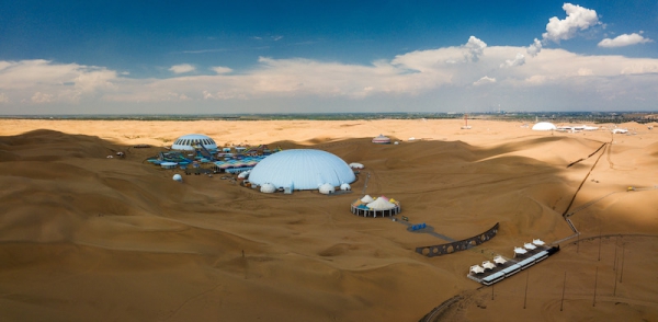 响沙湾,沙漠,度假地,景区,旅游,图片,照片,摄影,内蒙古响沙湾,内蒙古旅游,鄂尔多斯市旅游,莲花酒店,莲花度假酒店,莲沙度假岛,福沙度假岛,悦沙休闲岛,仙沙休闲岛,一粒沙度假村,在线预订,预定,旅行社,AAAAA,5A级旅游景区,库布齐,库布其沙漠,库布其旅游