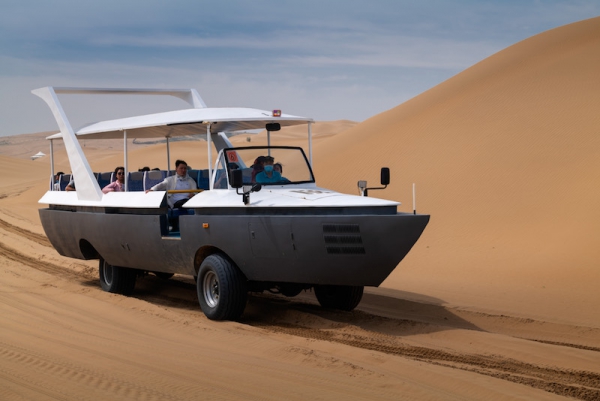 响沙湾,沙漠,度假地,景区,旅游,图片,照片,摄影,内蒙古响沙湾,内蒙古旅游,鄂尔多斯市旅游,莲花酒店,莲花度假酒店,莲沙度假岛,福沙度假岛,悦沙休闲岛,仙沙休闲岛,一粒沙度假村,在线预订,预定,旅行社,AAAAA,5A级旅游景区,库布齐,库布其沙漠,库布其旅游