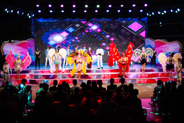 响沙湾,沙漠,度假地,景区,旅游,图片,照片,摄影,内蒙古响沙湾,内蒙古旅游,鄂尔多斯市旅游,莲花酒店,莲花度假酒店,莲沙度假岛,福沙度假岛,悦沙休闲岛,仙沙休闲岛,一粒沙度假村,在线预订,预定,旅行社,AAAAA,5A级旅游景区,库布齐,库布其沙漠,库布其旅游