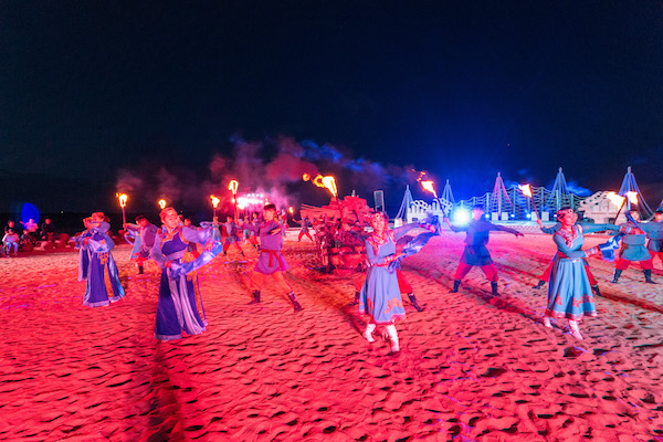 响沙湾,沙漠,度假地,景区,旅游,图片,照片,摄影,内蒙古响沙湾,内蒙古旅游,鄂尔多斯市旅游,莲花酒店,莲花度假酒店,莲沙度假岛,福沙度假岛,悦沙休闲岛,仙沙休闲岛,一粒沙度假村,在线预订,预定,旅行社,AAAAA,5A级旅游景区,库布齐,库布其沙漠,库布其旅游