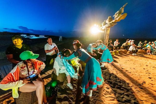 响沙湾,沙漠,度假地,景区,旅游,图片,照片,摄影,内蒙古响沙湾,内蒙古旅游,鄂尔多斯市旅游,莲花酒店,莲花度假酒店,莲沙度假岛,福沙度假岛,悦沙休闲岛,仙沙休闲岛,一粒沙度假村,在线预订,预定,旅行社,AAAAA,5A级旅游景区,库布齐,库布其沙漠,库布其旅游