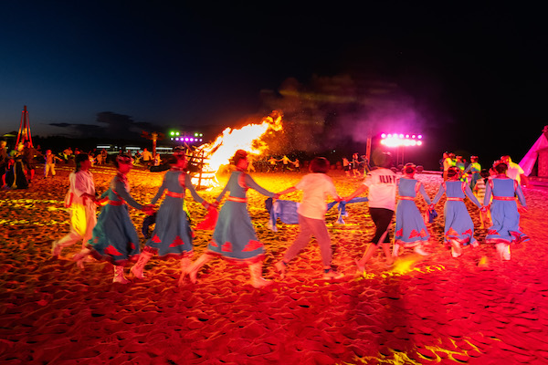 响沙湾,沙漠,度假地,景区,旅游,图片,照片,摄影,内蒙古响沙湾,内蒙古旅游,鄂尔多斯市旅游,莲花酒店,莲花度假酒店,莲沙度假岛,福沙度假岛,悦沙休闲岛,仙沙休闲岛,一粒沙度假村,在线预订,预定,旅行社,AAAAA,5A级旅游景区,库布齐,库布其沙漠,库布其旅游