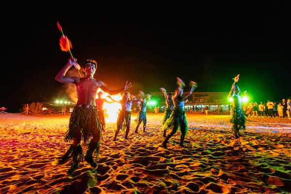 响沙湾,沙漠,度假地,景区,旅游,图片,照片,摄影,内蒙古响沙湾,内蒙古旅游,鄂尔多斯市旅游,莲花酒店,莲花度假酒店,莲沙度假岛,福沙度假岛,悦沙休闲岛,仙沙休闲岛,一粒沙度假村,在线预订,预定,旅行社,AAAAA,5A级旅游景区,库布齐,库布其沙漠,库布其旅游