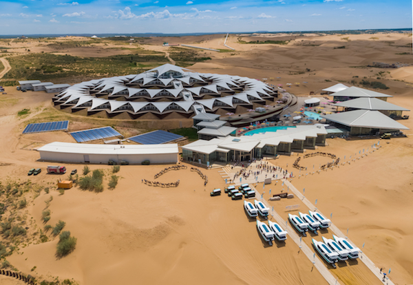 响沙湾,沙漠,度假地,景区,旅游,图片,照片,摄影,内蒙古响沙湾,内蒙古旅游,鄂尔多斯市旅游,莲花酒店,莲花度假酒店,莲沙度假岛,福沙度假岛,悦沙休闲岛,仙沙休闲岛,一粒沙度假村,在线预订,预定,旅行社,AAAAA,5A级旅游景区,库布齐,库布其沙漠,库布其旅游