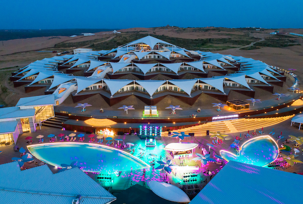 响沙湾,沙漠,度假地,景区,旅游,图片,照片,摄影,内蒙古响沙湾,内蒙古旅游,鄂尔多斯市旅游,莲花酒店,莲花度假酒店,莲沙度假岛,福沙度假岛,悦沙休闲岛,仙沙休闲岛,一粒沙度假村,在线预订,预定,旅行社,AAAAA,5A级旅游景区,库布齐,库布其沙漠,库布其旅游