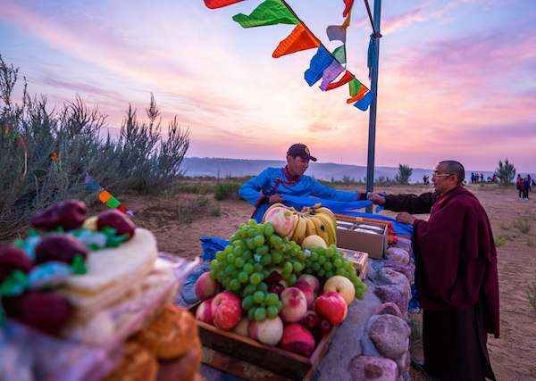 响沙湾,沙漠,度假地,景区,旅游,图片,照片,摄影,内蒙古响沙湾,内蒙古旅游,鄂尔多斯市旅游,莲花酒店,莲花度假酒店,莲沙度假岛,福沙度假岛,悦沙休闲岛,仙沙休闲岛,一粒沙度假村,在线预订,预定,旅行社,AAAAA,5A级旅游景区,库布齐,库布其沙漠,库布其旅游