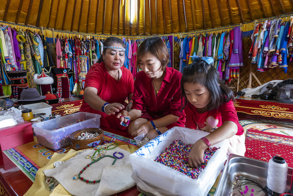 响沙湾,沙漠,度假地,景区,旅游,图片,照片,摄影,内蒙古响沙湾,内蒙古旅游,鄂尔多斯市旅游,莲花酒店,莲花度假酒店,莲沙度假岛,福沙度假岛,悦沙休闲岛,仙沙休闲岛,一粒沙度假村,在线预订,预定,旅行社,AAAAA,5A级旅游景区,库布齐,库布其沙漠,库布其旅游