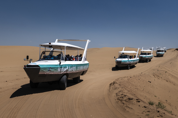 响沙湾,沙漠,度假地,景区,旅游,图片,照片,摄影,内蒙古响沙湾,内蒙古旅游,鄂尔多斯市旅游,莲花酒店,莲花度假酒店,莲沙度假岛,福沙度假岛,悦沙休闲岛,仙沙休闲岛,一粒沙度假村,在线预订,预定,旅行社,AAAAA,5A级旅游景区,库布齐,库布其沙漠,库布其旅游