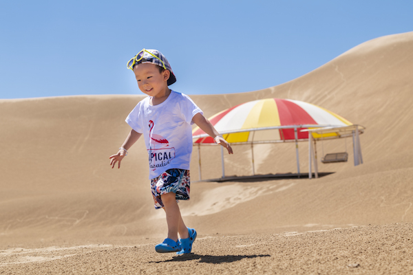 响沙湾,沙漠,度假地,景区,旅游,图片,照片,摄影,内蒙古响沙湾,内蒙古旅游,鄂尔多斯市旅游,莲花酒店,莲花度假酒店,莲沙度假岛,福沙度假岛,悦沙休闲岛,仙沙休闲岛,一粒沙度假村,在线预订,预定,旅行社,AAAAA,5A级旅游景区,库布齐,库布其沙漠,库布其旅游