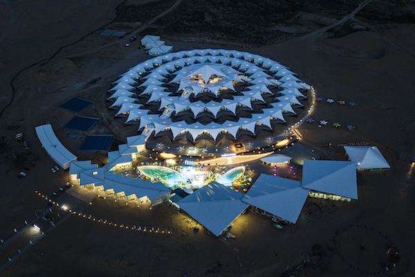 响沙湾,沙漠,度假地,景区,旅游,图片,照片,摄影,内蒙古响沙湾,内蒙古旅游,鄂尔多斯市旅游,莲花酒店,莲花度假酒店,莲沙度假岛,福沙度假岛,悦沙休闲岛,仙沙休闲岛,一粒沙度假村,在线预订,预定,旅行社,AAAAA,5A级旅游景区,库布齐,库布其沙漠,库布其旅游