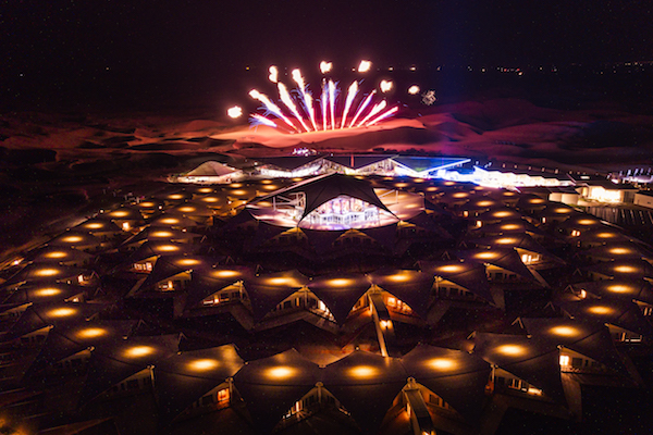 响沙湾,沙漠,度假地,景区,旅游,图片,照片,摄影,内蒙古响沙湾,内蒙古旅游,鄂尔多斯市旅游,莲花酒店,莲花度假酒店,莲沙度假岛,福沙度假岛,悦沙休闲岛,仙沙休闲岛,一粒沙度假村,在线预订,预定,旅行社,AAAAA,5A级旅游景区,库布齐,库布其沙漠,库布其旅游