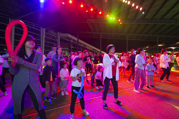 响沙湾,沙漠,度假地,景区,旅游,图片,照片,摄影,内蒙古响沙湾,内蒙古旅游,鄂尔多斯市旅游,莲花酒店,莲花度假酒店,莲沙度假岛,福沙度假岛,悦沙休闲岛,仙沙休闲岛,一粒沙度假村,在线预订,预定,旅行社,AAAAA,5A级旅游景区,库布齐,库布其沙漠,库布其旅游