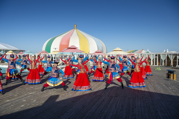 响沙湾,沙漠,度假地,景区,旅游,图片,照片,摄影,内蒙古响沙湾,内蒙古旅游,鄂尔多斯市旅游,莲花酒店,莲花度假酒店,莲沙度假岛,福沙度假岛,悦沙休闲岛,仙沙休闲岛,一粒沙度假村,在线预订,预定,旅行社,AAAAA,5A级旅游景区,库布齐,库布其沙漠,库布其旅游
