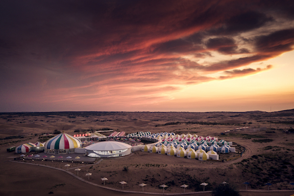 响沙湾,沙漠,度假地,景区,旅游,图片,照片,摄影,内蒙古响沙湾,内蒙古旅游,鄂尔多斯市旅游,莲花酒店,莲花度假酒店,莲沙度假岛,福沙度假岛,悦沙休闲岛,仙沙休闲岛,一粒沙度假村,在线预订,预定,旅行社,AAAAA,5A级旅游景区,库布齐,库布其沙漠,库布其旅游