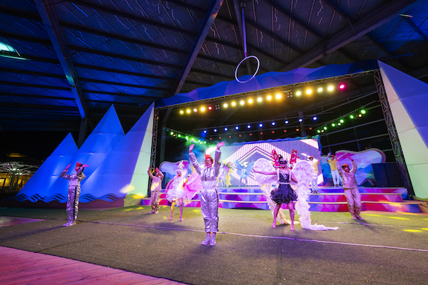 响沙湾,沙漠,度假地,景区,旅游,图片,照片,摄影,内蒙古响沙湾,内蒙古旅游,鄂尔多斯市旅游,莲花酒店,莲花度假酒店,莲沙度假岛,福沙度假岛,悦沙休闲岛,仙沙休闲岛,一粒沙度假村,在线预订,预定,旅行社,AAAAA,5A级旅游景区,库布齐,库布其沙漠,库布其旅游