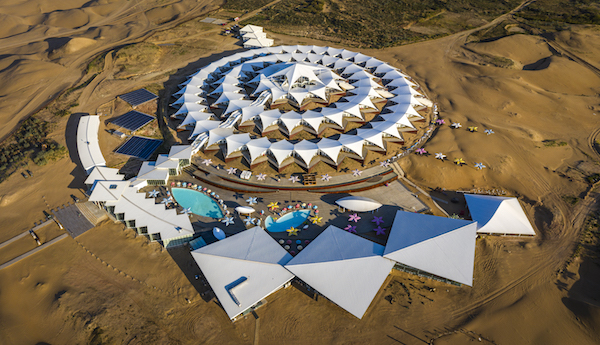 响沙湾,沙漠,度假地,景区,旅游,图片,照片,摄影,内蒙古响沙湾,内蒙古旅游,鄂尔多斯市旅游,莲花酒店,莲花度假酒店,莲沙度假岛,福沙度假岛,悦沙休闲岛,仙沙休闲岛,一粒沙度假村,在线预订,预定,旅行社,AAAAA,5A级旅游景区,库布齐,库布其沙漠,库布其旅游