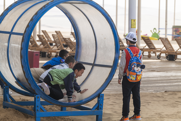 响沙湾,沙漠,度假地,景区,旅游,图片,照片,摄影,内蒙古响沙湾,内蒙古旅游,鄂尔多斯市旅游,莲花酒店,莲花度假酒店,莲沙度假岛,福沙度假岛,悦沙休闲岛,仙沙休闲岛,一粒沙度假村,在线预订,预定,旅行社,AAAAA,5A级旅游景区,库布齐,库布其沙漠,库布其旅游