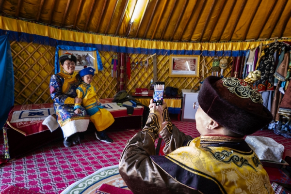 响沙湾,沙漠,度假地,景区,旅游,图片,照片,摄影,内蒙古响沙湾,内蒙古旅游,鄂尔多斯市旅游,莲花酒店,莲花度假酒店,莲沙度假岛,福沙度假岛,悦沙休闲岛,仙沙休闲岛,一粒沙度假村,在线预订,预定,旅行社,AAAAA,5A级旅游景区,库布齐,库布其沙漠,库布其旅游