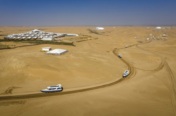 响沙湾,沙漠,度假地,景区,旅游,图片,照片,摄影,内蒙古响沙湾,内蒙古旅游,鄂尔多斯市旅游,莲花酒店,莲花度假酒店,莲沙度假岛,福沙度假岛,悦沙休闲岛,仙沙休闲岛,一粒沙度假村,在线预订,预定,旅行社,AAAAA,5A级旅游景区,库布齐,库布其沙漠,库布其旅游