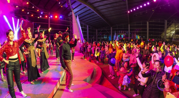 响沙湾,沙漠,度假地,景区,旅游,图片,照片,摄影,内蒙古响沙湾,内蒙古旅游,鄂尔多斯市旅游,莲花酒店,莲花度假酒店,莲沙度假岛,福沙度假岛,悦沙休闲岛,仙沙休闲岛,一粒沙度假村,在线预订,预定,旅行社,AAAAA,5A级旅游景区,库布齐,库布其沙漠,库布其旅游