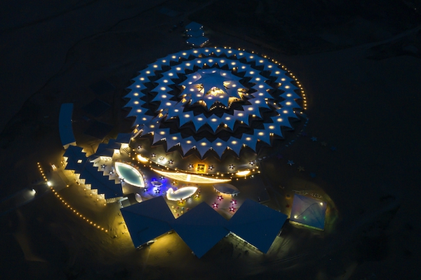 响沙湾,沙漠,度假地,景区,旅游,图片,照片,摄影,内蒙古响沙湾,内蒙古旅游,鄂尔多斯市旅游,莲花酒店,莲花度假酒店,莲沙度假岛,福沙度假岛,悦沙休闲岛,仙沙休闲岛,一粒沙度假村,在线预订,预定,旅行社,AAAAA,5A级旅游景区,库布齐,库布其沙漠,库布其旅游