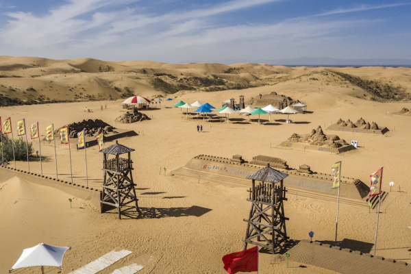 响沙湾,沙漠,度假地,景区,旅游,图片,照片,摄影,内蒙古响沙湾,内蒙古旅游,鄂尔多斯市旅游,莲花酒店,莲花度假酒店,莲沙度假岛,福沙度假岛,悦沙休闲岛,仙沙休闲岛,一粒沙度假村,在线预订,预定,旅行社,AAAAA,5A级旅游景区,库布齐,库布其沙漠,库布其旅游