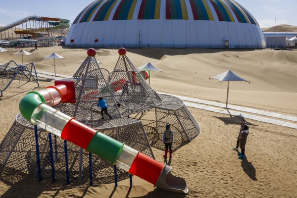 响沙湾,沙漠,度假地,景区,旅游,图片,照片,摄影,内蒙古响沙湾,内蒙古旅游,鄂尔多斯市旅游,莲花酒店,莲花度假酒店,莲沙度假岛,福沙度假岛,悦沙休闲岛,仙沙休闲岛,一粒沙度假村,在线预订,预定,旅行社,AAAAA,5A级旅游景区,库布齐,库布其沙漠,库布其旅游