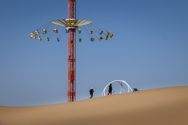 响沙湾,沙漠,度假地,景区,旅游,图片,照片,摄影,内蒙古响沙湾,内蒙古旅游,鄂尔多斯市旅游,莲花酒店,莲花度假酒店,莲沙度假岛,福沙度假岛,悦沙休闲岛,仙沙休闲岛,一粒沙度假村,在线预订,预定,旅行社,AAAAA,5A级旅游景区,库布齐,库布其沙漠,库布其旅游