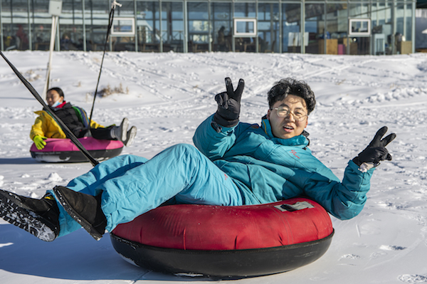 响沙湾,沙漠,度假地,景区,旅游,图片,照片,摄影,内蒙古响沙湾,内蒙古旅游,鄂尔多斯市旅游,莲花酒店,莲花度假酒店,莲沙度假岛,福沙度假岛,悦沙休闲岛,仙沙休闲岛,一粒沙度假村,在线预订,预定,旅行社,AAAAA,5A级旅游景区,库布齐,库布其沙漠,库布其旅游