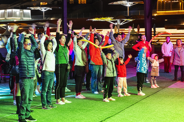 响沙湾,沙漠,度假地,景区,旅游,图片,照片,摄影,内蒙古响沙湾,内蒙古旅游,鄂尔多斯市旅游,莲花酒店,莲花度假酒店,莲沙度假岛,福沙度假岛,悦沙休闲岛,仙沙休闲岛,一粒沙度假村,在线预订,预定,旅行社,AAAAA,5A级旅游景区,库布齐,库布其沙漠,库布其旅游