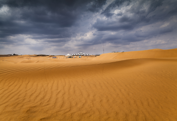 响沙湾,沙漠,度假地,景区,旅游,图片,照片,摄影,内蒙古响沙湾,内蒙古旅游,鄂尔多斯市旅游,莲花酒店,莲花度假酒店,莲沙度假岛,福沙度假岛,悦沙休闲岛,仙沙休闲岛,一粒沙度假村,在线预订,预定,旅行社,AAAAA,5A级旅游景区,库布齐,库布其沙漠,库布其旅游