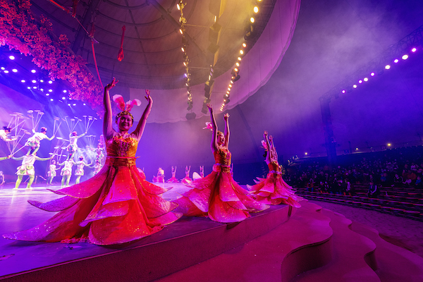 响沙湾,沙漠,度假地,景区,旅游,图片,照片,摄影,内蒙古响沙湾,内蒙古旅游,鄂尔多斯市旅游,莲花酒店,莲花度假酒店,莲沙度假岛,福沙度假岛,悦沙休闲岛,仙沙休闲岛,一粒沙度假村,在线预订,预定,旅行社,AAAAA,5A级旅游景区,库布齐,库布其沙漠,库布其旅游