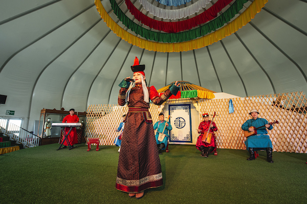 响沙湾,沙漠,度假地,景区,旅游,图片,照片,摄影,内蒙古响沙湾,内蒙古旅游,鄂尔多斯市旅游,莲花酒店,莲花度假酒店,莲沙度假岛,福沙度假岛,悦沙休闲岛,仙沙休闲岛,一粒沙度假村,在线预订,预定,旅行社,AAAAA,5A级旅游景区,库布齐,库布其沙漠,库布其旅游