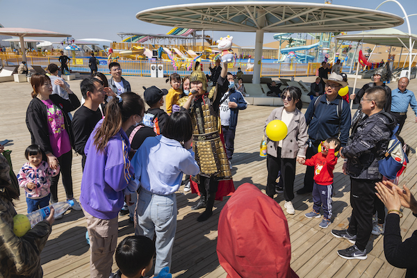 响沙湾,沙漠,度假地,景区,旅游,图片,照片,摄影,内蒙古响沙湾,内蒙古旅游,鄂尔多斯市旅游,莲花酒店,莲花度假酒店,莲沙度假岛,福沙度假岛,悦沙休闲岛,仙沙休闲岛,一粒沙度假村,在线预订,预定,旅行社,AAAAA,5A级旅游景区,库布齐,库布其沙漠,库布其旅游