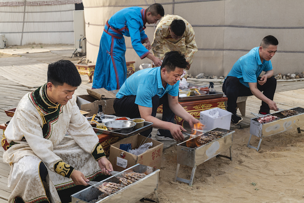 响沙湾,沙漠,度假地,景区,旅游,图片,照片,摄影,内蒙古响沙湾,内蒙古旅游,鄂尔多斯市旅游,莲花酒店,莲花度假酒店,莲沙度假岛,福沙度假岛,悦沙休闲岛,仙沙休闲岛,一粒沙度假村,在线预订,预定,旅行社,AAAAA,5A级旅游景区,库布齐,库布其沙漠,库布其旅游