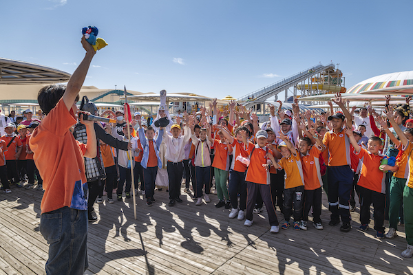 响沙湾,沙漠,度假地,景区,旅游,图片,照片,摄影,内蒙古响沙湾,内蒙古旅游,鄂尔多斯市旅游,莲花酒店,莲花度假酒店,莲沙度假岛,福沙度假岛,悦沙休闲岛,仙沙休闲岛,一粒沙度假村,在线预订,预定,旅行社,AAAAA,5A级旅游景区,库布齐,库布其沙漠,库布其旅游