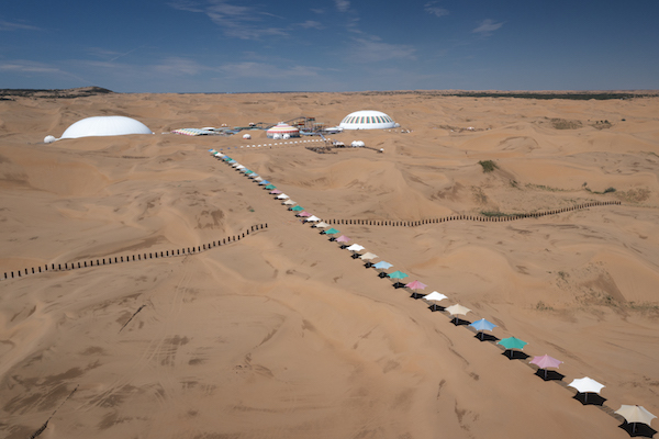 响沙湾,沙漠,度假地,景区,旅游,图片,照片,摄影,内蒙古响沙湾,内蒙古旅游,鄂尔多斯市旅游,莲花酒店,莲花度假酒店,莲沙度假岛,福沙度假岛,悦沙休闲岛,仙沙休闲岛,一粒沙度假村,在线预订,预定,旅行社,AAAAA,5A级旅游景区,库布齐,库布其沙漠,库布其旅游