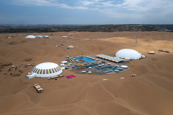 响沙湾,沙漠,度假地,景区,旅游,图片,照片,摄影,内蒙古响沙湾,内蒙古旅游,鄂尔多斯市旅游,莲花酒店,莲花度假酒店,莲沙度假岛,福沙度假岛,悦沙休闲岛,仙沙休闲岛,一粒沙度假村,在线预订,预定,旅行社,AAAAA,5A级旅游景区,库布齐,库布其沙漠,库布其旅游