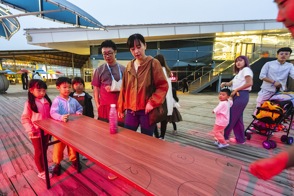 响沙湾,沙漠,度假地,景区,旅游,图片,照片,摄影,内蒙古响沙湾,内蒙古旅游,鄂尔多斯市旅游,莲花酒店,莲花度假酒店,莲沙度假岛,福沙度假岛,悦沙休闲岛,仙沙休闲岛,一粒沙度假村,在线预订,预定,旅行社,AAAAA,5A级旅游景区,库布齐,库布其沙漠,库布其旅游