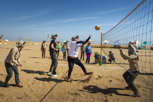 响沙湾,沙漠,度假地,景区,旅游,图片,照片,摄影,内蒙古响沙湾,内蒙古旅游,鄂尔多斯市旅游,莲花酒店,莲花度假酒店,莲沙度假岛,福沙度假岛,悦沙休闲岛,仙沙休闲岛,一粒沙度假村,在线预订,预定,旅行社,AAAAA,5A级旅游景区,库布齐,库布其沙漠,库布其旅游