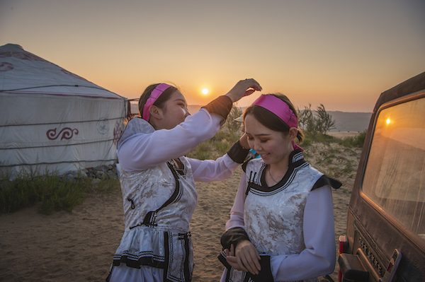 响沙湾,沙漠,度假地,景区,旅游,图片,照片,摄影,内蒙古响沙湾,内蒙古旅游,鄂尔多斯市旅游,莲花酒店,莲花度假酒店,莲沙度假岛,福沙度假岛,悦沙休闲岛,仙沙休闲岛,一粒沙度假村,在线预订,预定,旅行社,AAAAA,5A级旅游景区,库布齐,库布其沙漠,库布其旅游