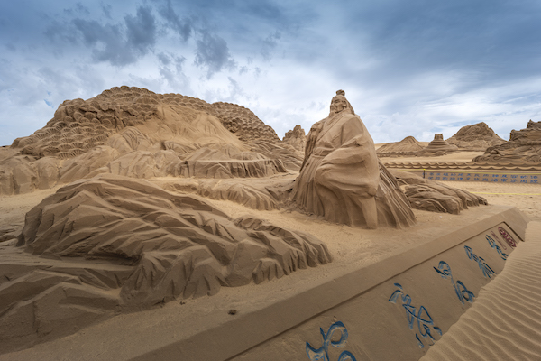 响沙湾,沙漠,度假地,景区,旅游,图片,照片,摄影,内蒙古响沙湾,内蒙古旅游,鄂尔多斯市旅游,莲花酒店,莲花度假酒店,莲沙度假岛,福沙度假岛,悦沙休闲岛,仙沙休闲岛,一粒沙度假村,在线预订,预定,旅行社,AAAAA,5A级旅游景区,库布齐,库布其沙漠,库布其旅游