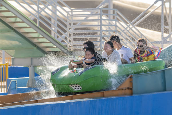 响沙湾,沙漠,度假地,景区,旅游,图片,照片,摄影,内蒙古响沙湾,内蒙古旅游,鄂尔多斯市旅游,莲花酒店,莲花度假酒店,莲沙度假岛,福沙度假岛,悦沙休闲岛,仙沙休闲岛,一粒沙度假村,在线预订,预定,旅行社,AAAAA,5A级旅游景区,库布齐,库布其沙漠,库布其旅游