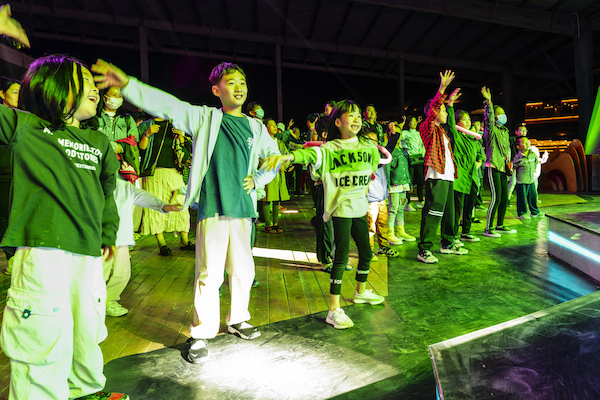 响沙湾,沙漠,度假地,景区,旅游,图片,照片,摄影,内蒙古响沙湾,内蒙古旅游,鄂尔多斯市旅游,莲花酒店,莲花度假酒店,莲沙度假岛,福沙度假岛,悦沙休闲岛,仙沙休闲岛,一粒沙度假村,在线预订,预定,旅行社,AAAAA,5A级旅游景区,库布齐,库布其沙漠,库布其旅游