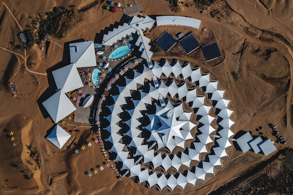 响沙湾,沙漠,度假地,景区,旅游,图片,照片,摄影,内蒙古响沙湾,内蒙古旅游,鄂尔多斯市旅游,莲花酒店,莲花度假酒店,莲沙度假岛,福沙度假岛,悦沙休闲岛,仙沙休闲岛,一粒沙度假村,在线预订,预定,旅行社,AAAAA,5A级旅游景区,库布齐,库布其沙漠,库布其旅游