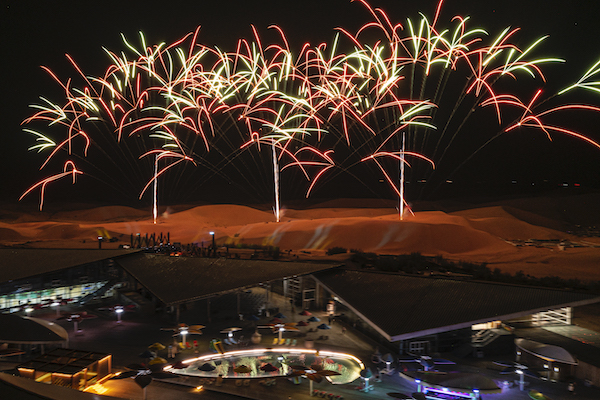 响沙湾,沙漠,度假地,景区,旅游,图片,照片,摄影,内蒙古响沙湾,内蒙古旅游,鄂尔多斯市旅游,莲花酒店,莲花度假酒店,莲沙度假岛,福沙度假岛,悦沙休闲岛,仙沙休闲岛,一粒沙度假村,在线预订,预定,旅行社,AAAAA,5A级旅游景区,库布齐,库布其沙漠,库布其旅游