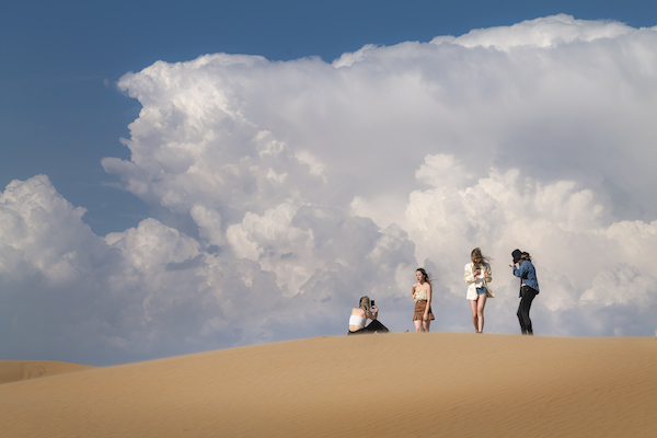 响沙湾,沙漠,度假地,景区,旅游,图片,照片,摄影,内蒙古响沙湾,内蒙古旅游,鄂尔多斯市旅游,莲花酒店,莲花度假酒店,莲沙度假岛,福沙度假岛,悦沙休闲岛,仙沙休闲岛,一粒沙度假村,在线预订,预定,旅行社,AAAAA,5A级旅游景区,库布齐,库布其沙漠,库布其旅游