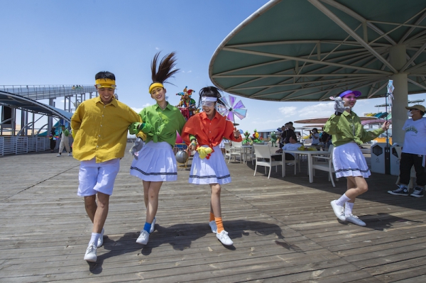 响沙湾,沙漠,度假地,景区,旅游,图片,照片,摄影,内蒙古响沙湾,内蒙古旅游,鄂尔多斯市旅游,莲花酒店,莲花度假酒店,莲沙度假岛,福沙度假岛,悦沙休闲岛,仙沙休闲岛,一粒沙度假村,在线预订,预定,旅行社,AAAAA,5A级旅游景区,库布齐,库布其沙漠,库布其旅游