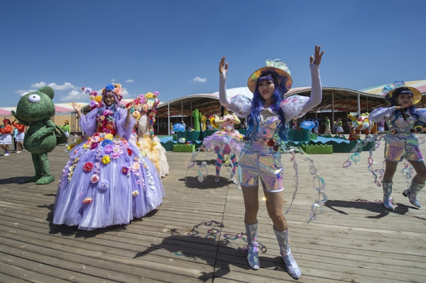 响沙湾,沙漠,度假地,景区,旅游,图片,照片,摄影,内蒙古响沙湾,内蒙古旅游,鄂尔多斯市旅游,莲花酒店,莲花度假酒店,莲沙度假岛,福沙度假岛,悦沙休闲岛,仙沙休闲岛,一粒沙度假村,在线预订,预定,旅行社,AAAAA,5A级旅游景区,库布齐,库布其沙漠,库布其旅游